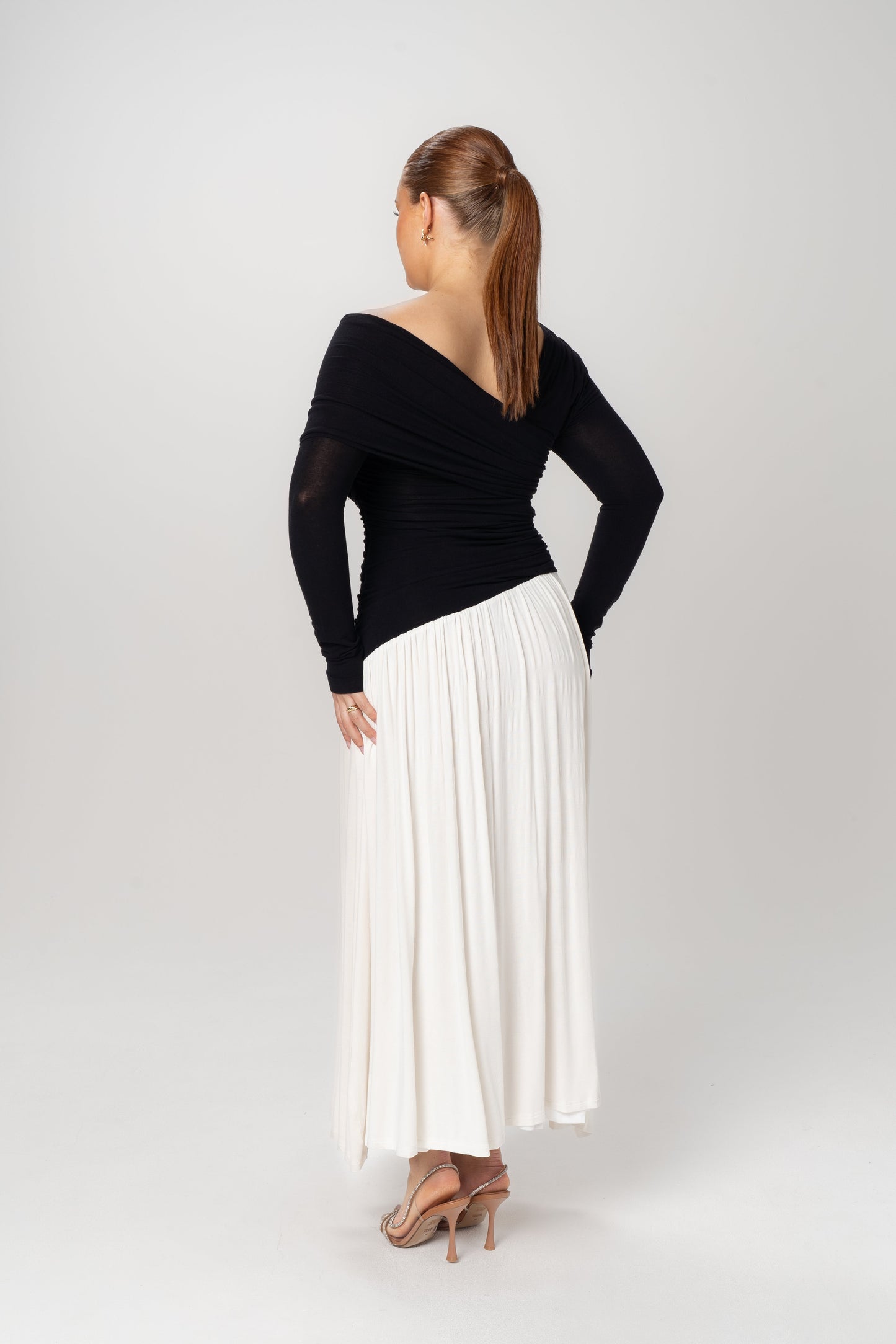Daniela Black & White Long Sleeve Maxi