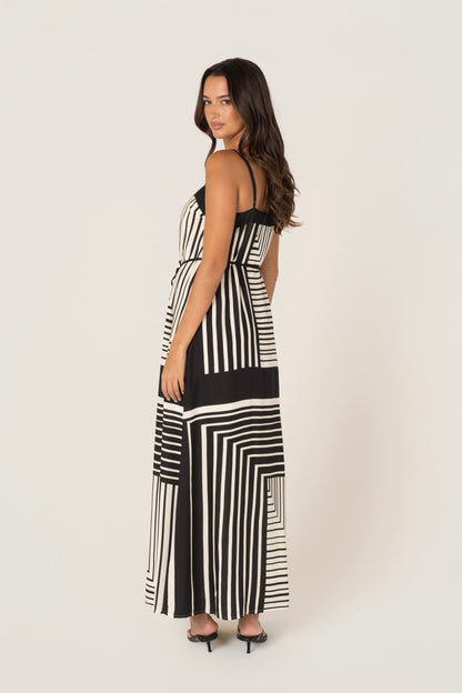 Layana Black & White Geometric Maxi